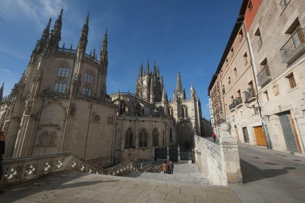 Tocando La Catedral By Exclusive Burgos Apartments المظهر الخارجي الصورة
