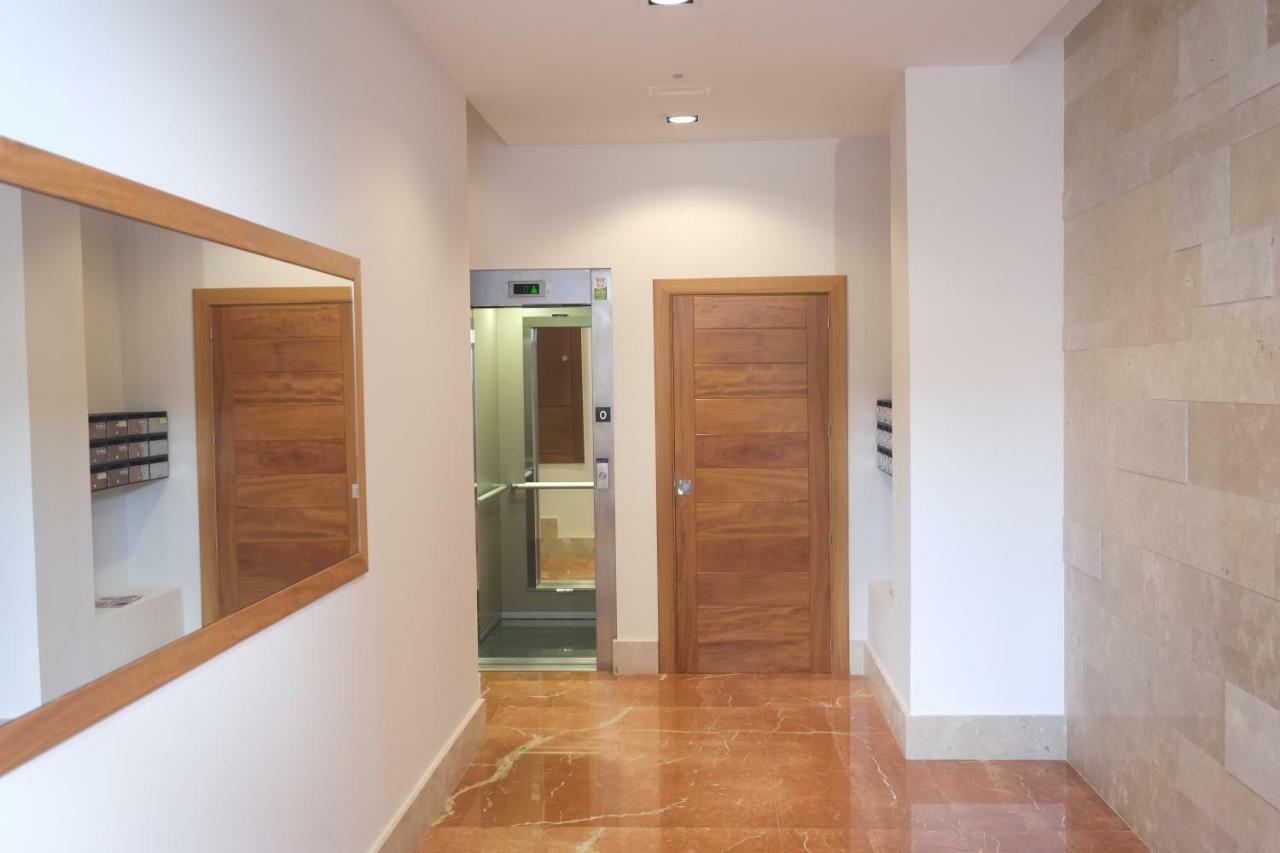 Tocando La Catedral By Exclusive Burgos Apartments المظهر الخارجي الصورة